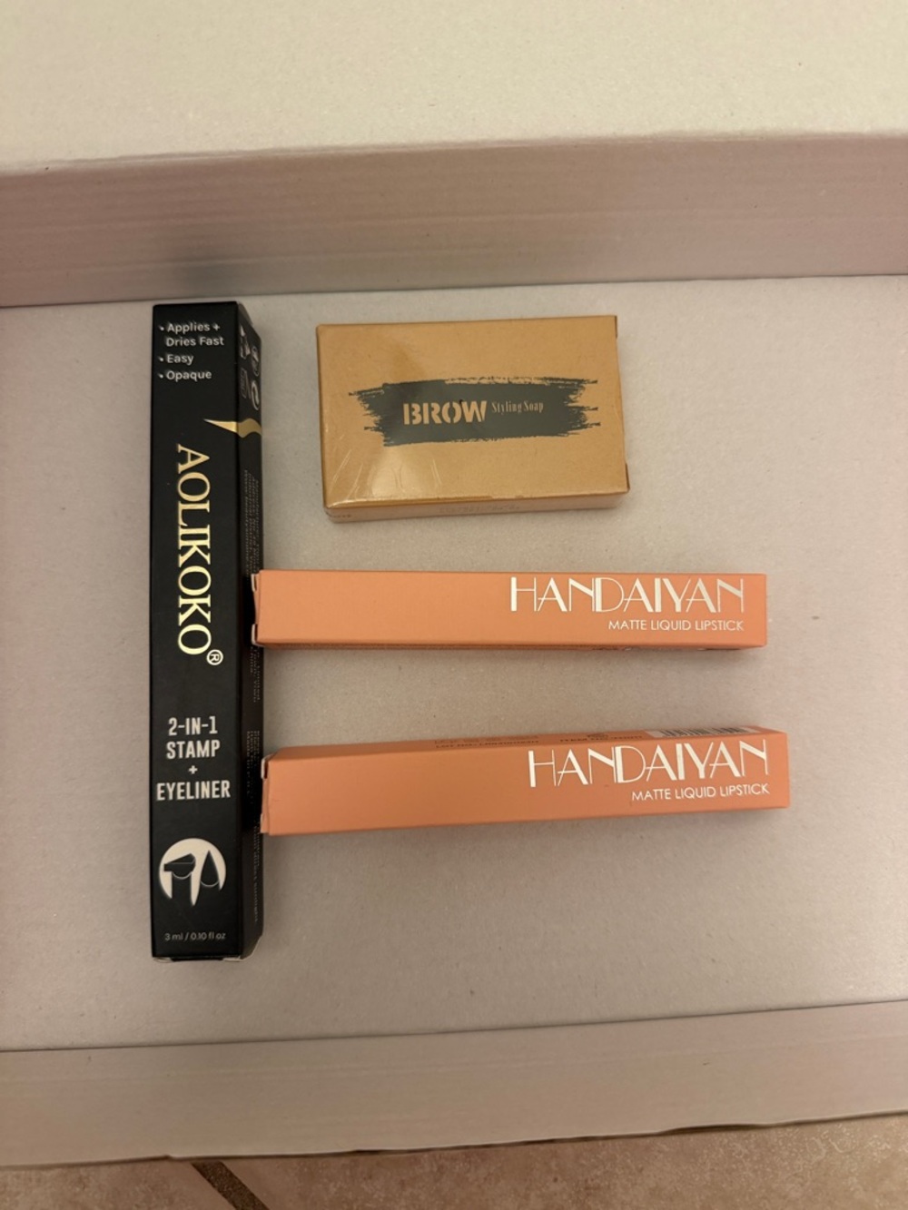 Handaiyan Matte Liquid Lipstick Duo with Aolikoko 2-in-1 Eyeliner and Brow Soap